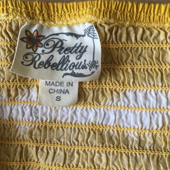 ✨Pretty Rebellious Strapless Top Size: Small - Picture 5 of 5